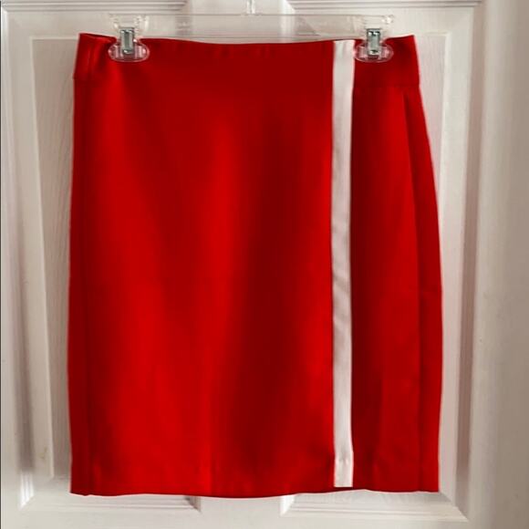 Banana Republic 2 red skirt - Picture 1 of 6